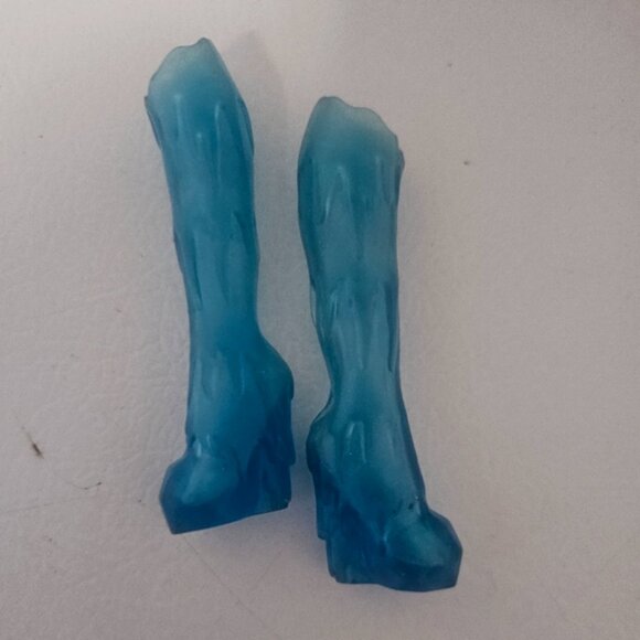 Monster High Doll Abbey Bominable Replacement Shoes Set of 3 - Picture 3 of 4